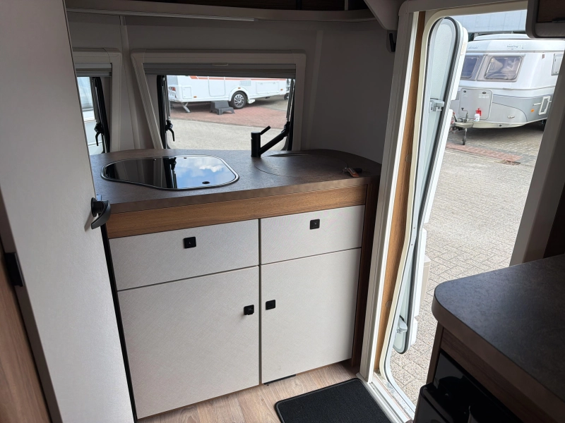 Eriba Touring 420 Legend Mover Markise Foto: 11