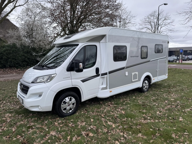 Dethleffs Advantage 6611 T  foto: 6