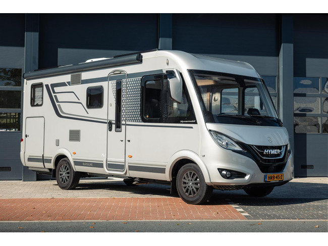 Hymer BMC-I 580 Blackline Zeer compleet.... XXL bed, level, airconditioning, etc