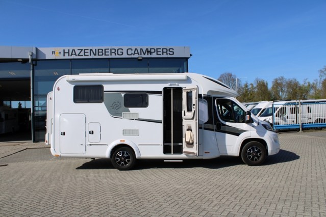 9 traps AUTOMAAT Knaus Platinum Edition Sun TI 650 vlakke vloer enkele bedden (80  foto: 22