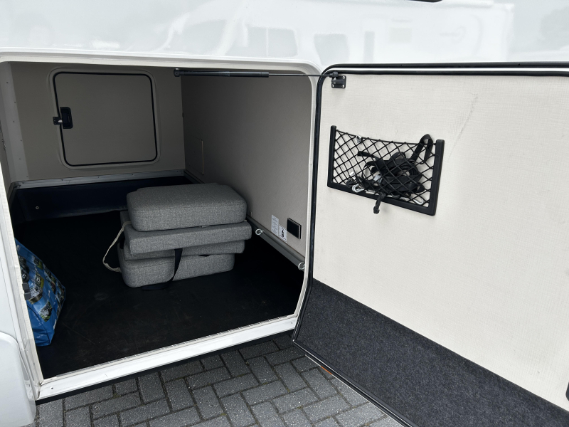 Hymer Tramp 695 S Mercedes/Queensbed/hefbed  foto: 5