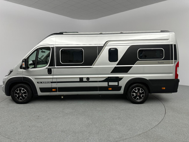 Adria Twin Supreme 640 SLB foto: 18