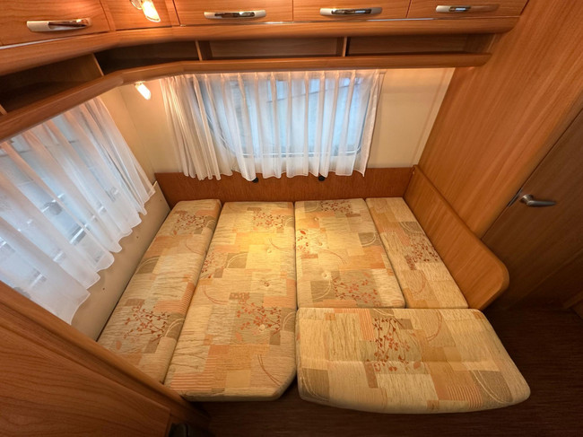 Hobby De Luxe 440 SF photo: 6