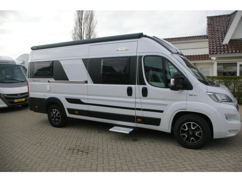 Adria Supreme 640 SLB Enkele bedden, panorama.  foto: 1