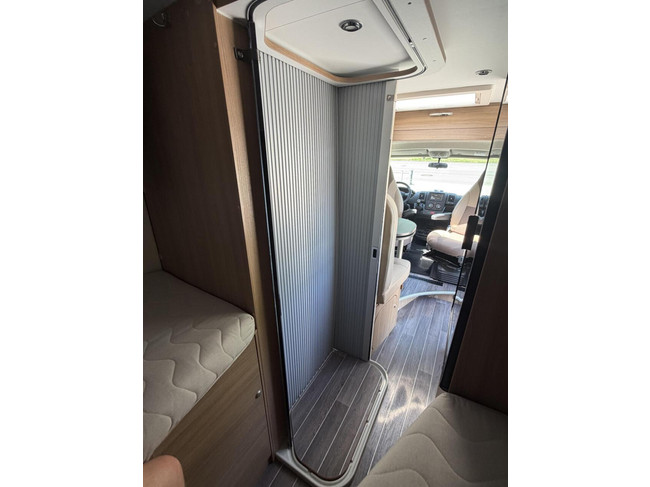 Adria TWIN 640 SLX Enkele Bedden Luifel Trekhaak Bearlock foto: 22