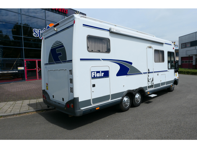 Niesmann+Bischoff Flair 7100i Topklasse Alde foto: 2