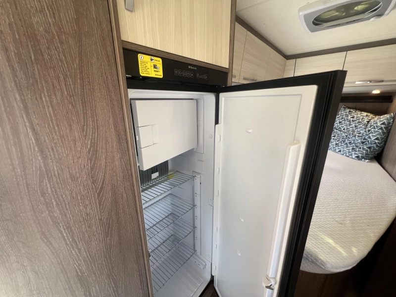 Bürstner Nexxo T 660 Origineel NL camper NAP  foto: 8