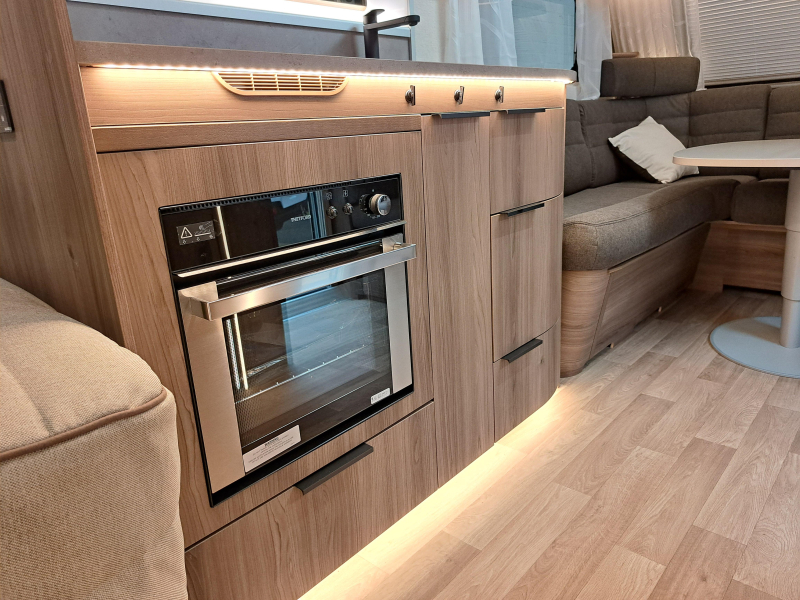 Kabe Royal 600 TDL B2  foto: 7