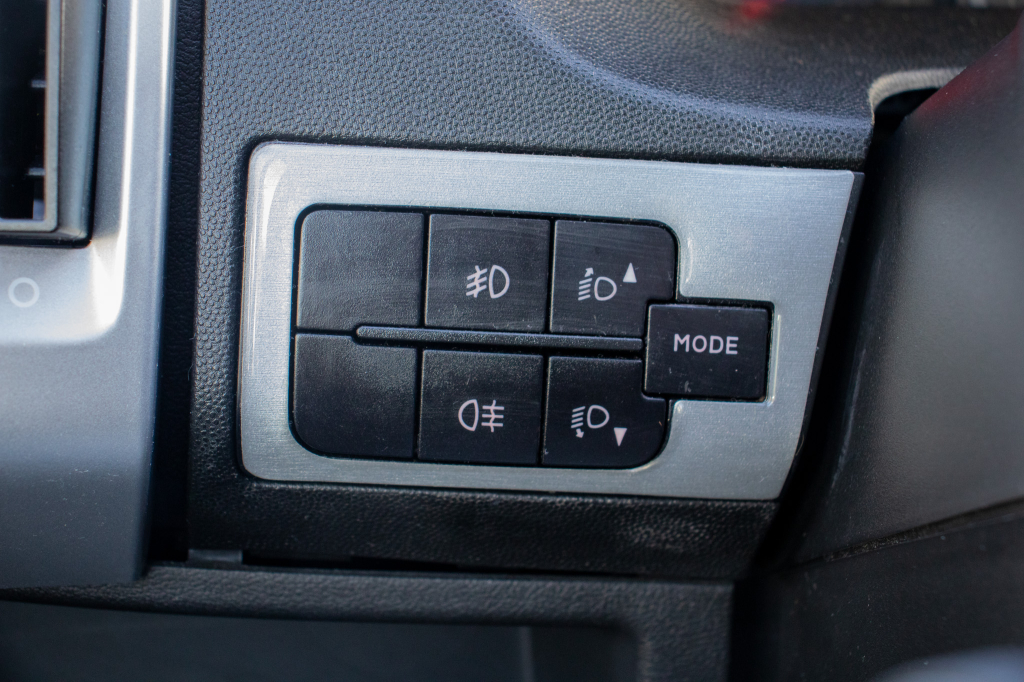 Karmann Davis 590 Skyroof foto: 57