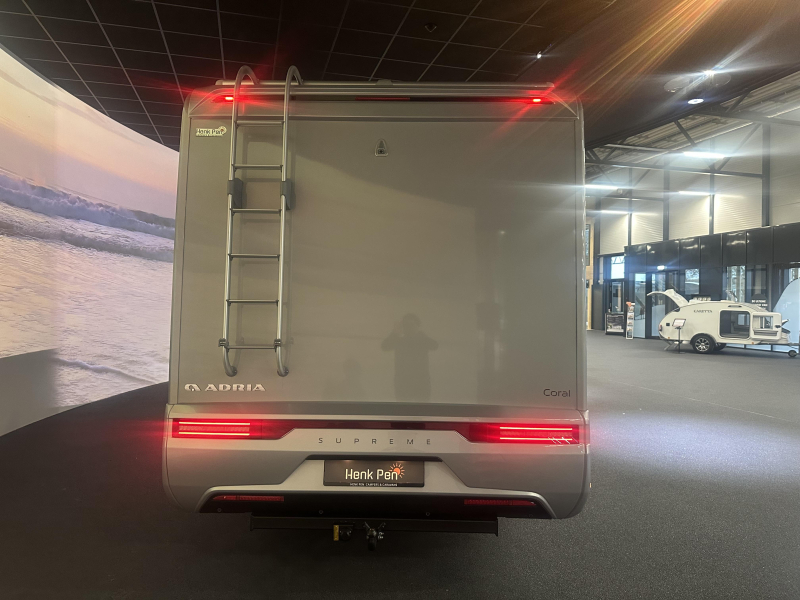 Adria Coral Supreme 670 DL climatisation de toit / automatique photo : 3