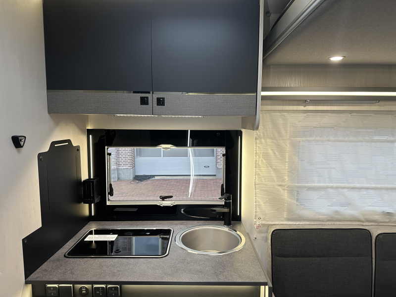 Challenger Graphite Ultimate 380 ( Chausson 720 ), 5 pers.  foto: 14