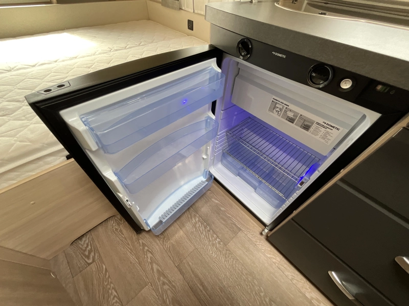 Hobby De Luxe Edition 440 SF MOVER-VOORTENT-LUIFEL  foto: 4
