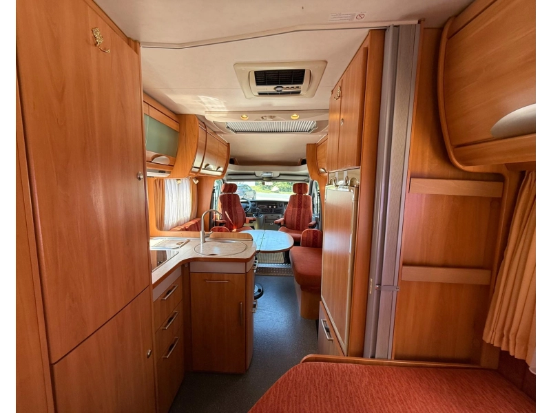 Hymer Tramp 655 GT FaceToFace indeling  foto: 7