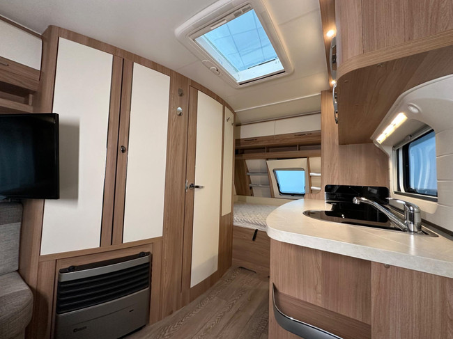 Hobby De Luxe 455 UF Foto: 18