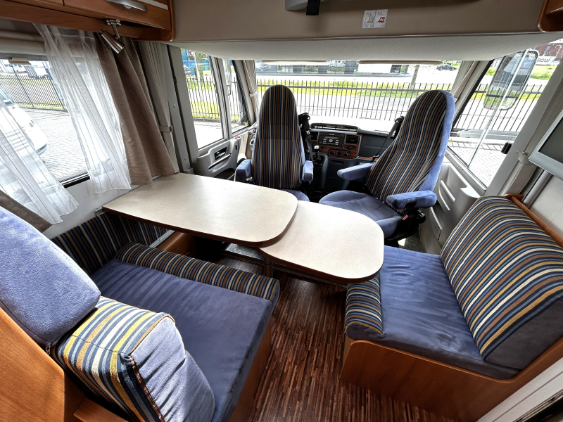 Hymer Exsis 562 Enkele-bedden/2009/Airco!  foto: 9