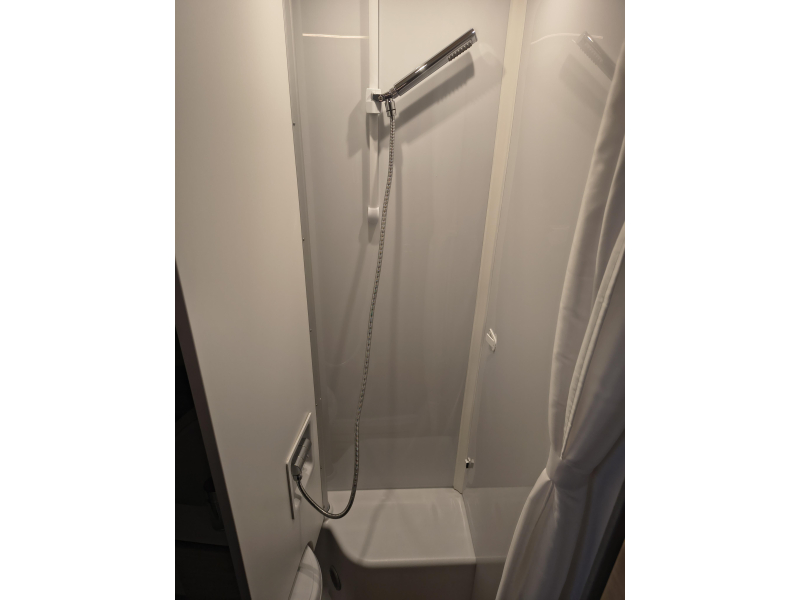 Dethleffs Just Camp T 6812 EB Active - automaat  foto: 10