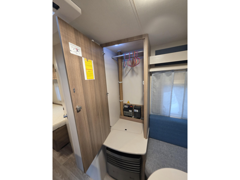 Dethleffs C'Joy 460 LE Camas Individuales TIENDA 2017 foto: 12