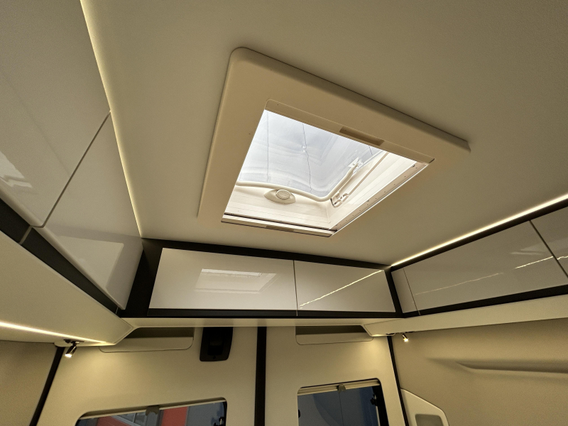 Adria Twin Supreme 600 SPB Tow bar, awning, camera photo: 19