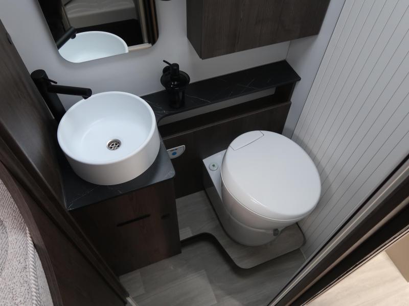 Benimar Cocoon 463 VOORDEEL 11.680,- euro  foto: 15