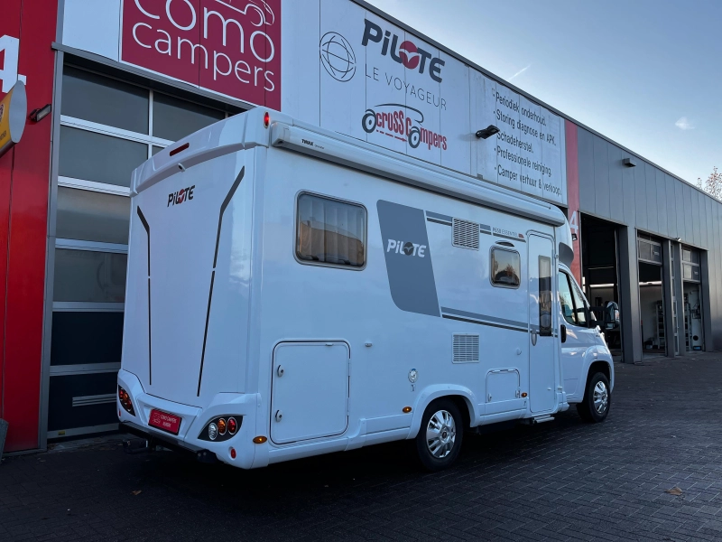 Pilote P 650 GJ Camper, low single beds photo: 2