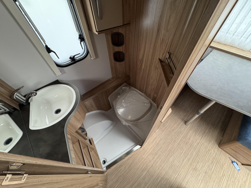 Eriba Nova Light 442  foto: 14