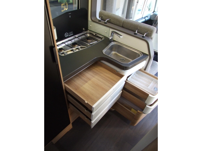 Adria Sonic 600 SL 150 PK AUTOMAAT 44H  foto: 9