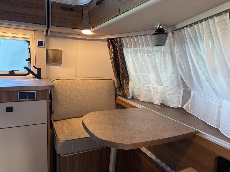 Eriba Touring 310 Legend Ventura Carrarawit  foto: 1