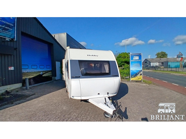Hobby On tour 470 caravan.. stapelbedden/dwarsbed foto: 1