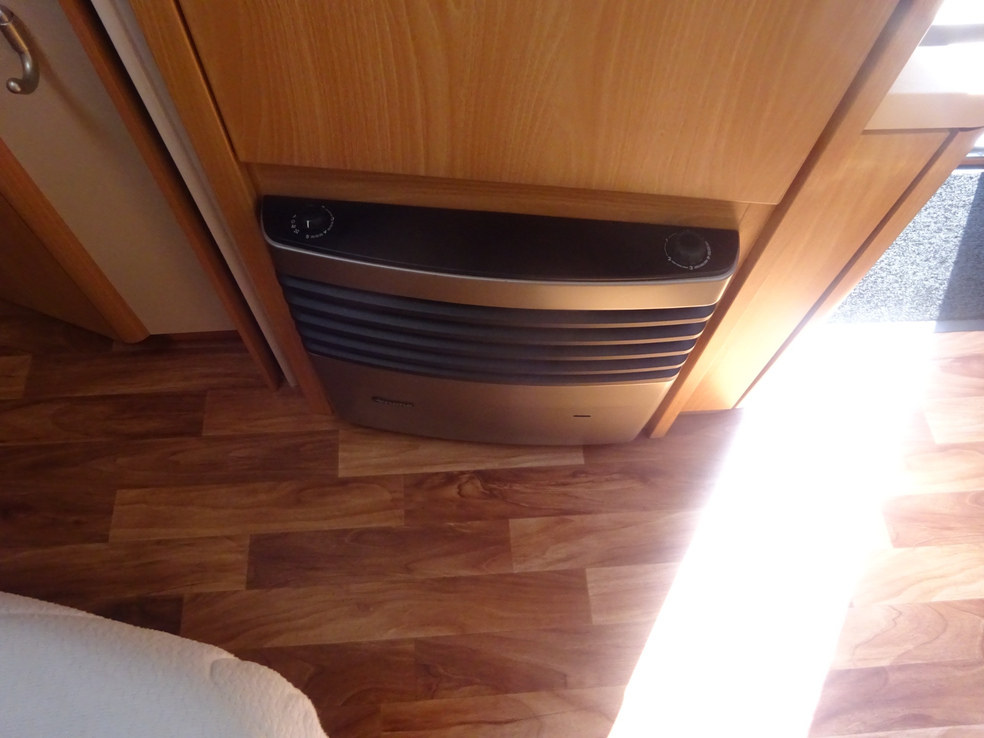 Knaus Sudwind GERESEVEERD foto: 21