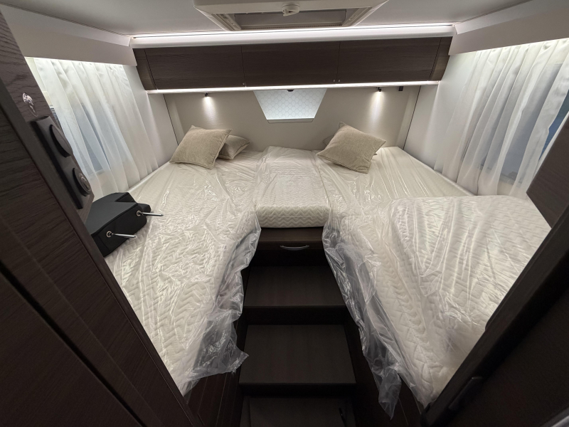 Adria Matrix Supreme MB 670 SL automaat / trekhaak  foto: 14