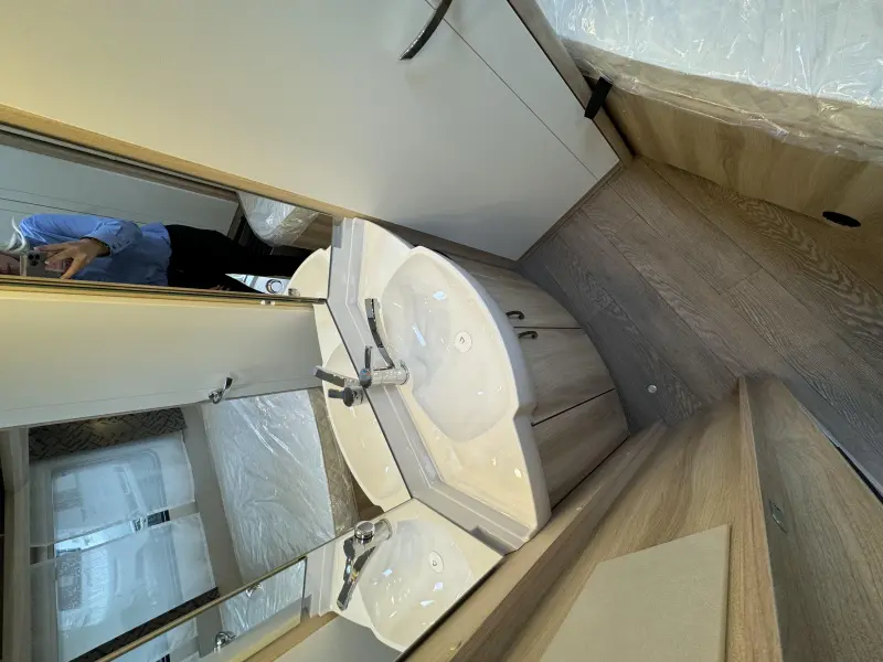 Hobby De Luxe 460 UFE  foto: 6