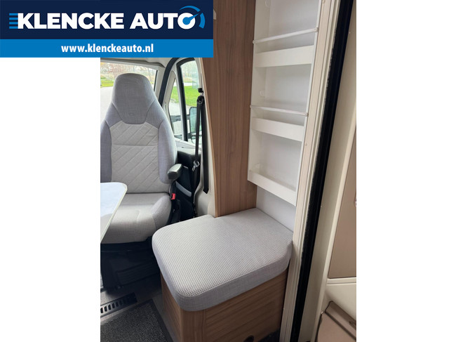 Adria Matrix 600 SL 36.982km 1e eigenaar 140PK Enkele bedden Elektrisch hefbed Zeer goed onderhouden foto: 14