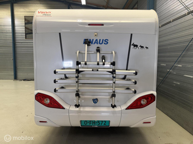 Knaus 700 MEG enkele bedden + hefbed! foto: 4