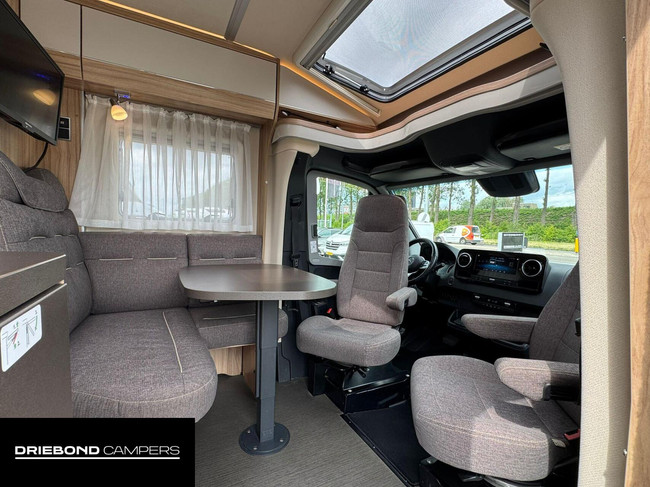 Hymer MLT 580 V6 190HP Single Beds Led 2 Solar Panels photo: 1