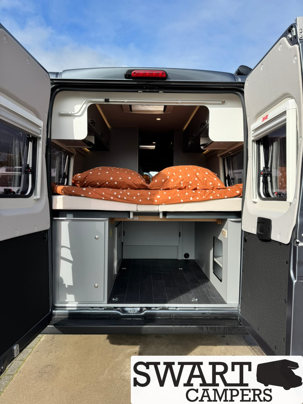Weinsberg CaraBus Grey 630 ME Edition [Fire], Lengtebedden Automaat Maxi foto: 18