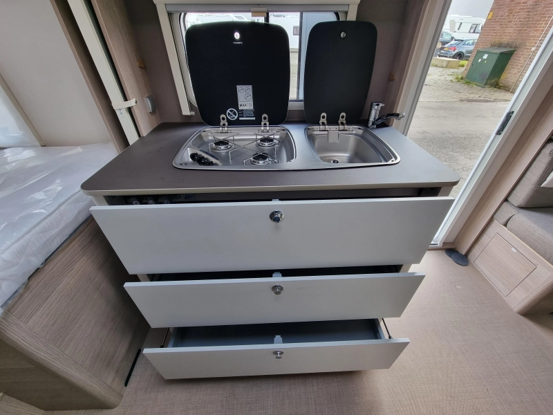 Bürstner Premio Plus Limited 520 TL  foto: 9