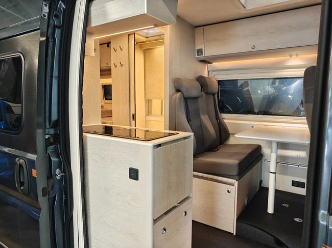 tourne mobil 6.4 Cruise 180PK Automaat - ALL SEASON photo : 2