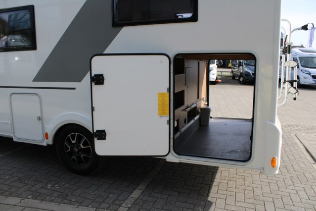Sun Living S 75 SL by Adria 5 seat belts single beds 67 photo: 6