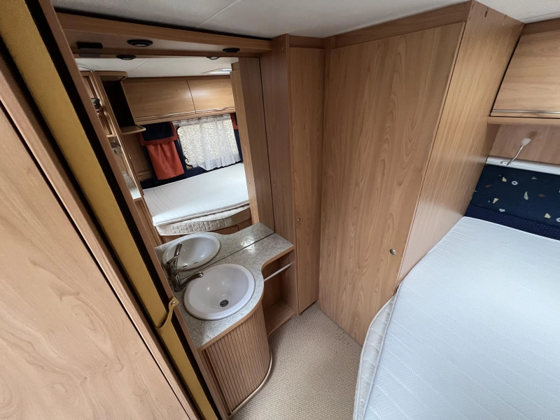 Bürstner Ventana Avantgarde 455 TS  foto: 9