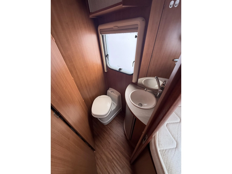 Itineo JB 740 Enkele Bedden Hefbed 2010  foto: 9