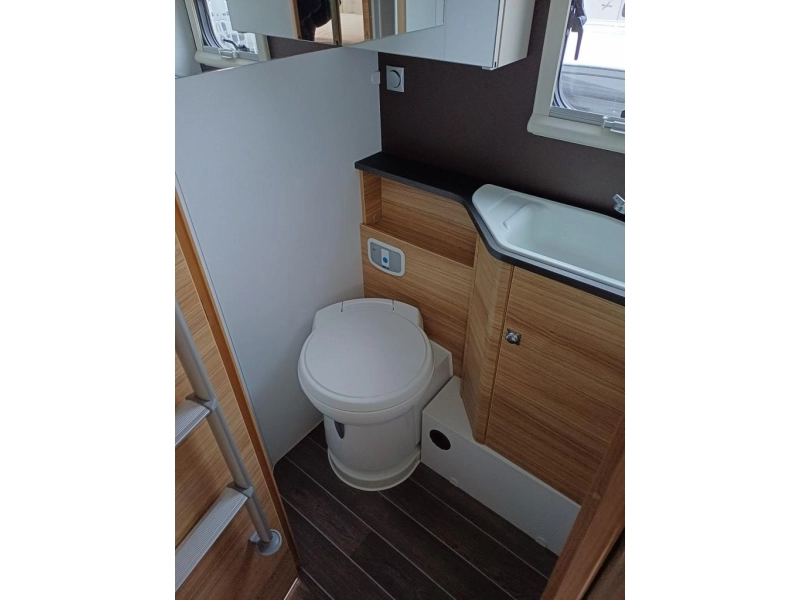 Adria Matrix M 670 SL Prima onderhouden camper  foto: 20
