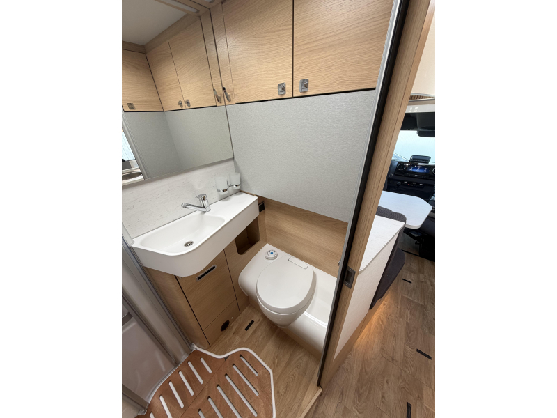 Hymer B-MC T 580 XXL-bed Lithium accu 2025  foto: 11