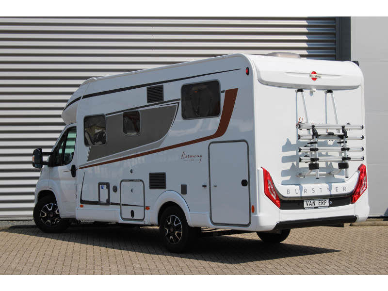 Bürstner Lyseo Harmony Line 690 Fiat 140PK Lengtebedden  foto: 3