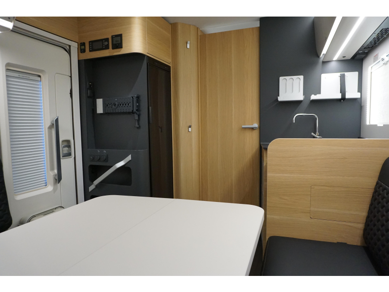 Adria Coral Axess 650 DL Benelux Edition  foto: 9