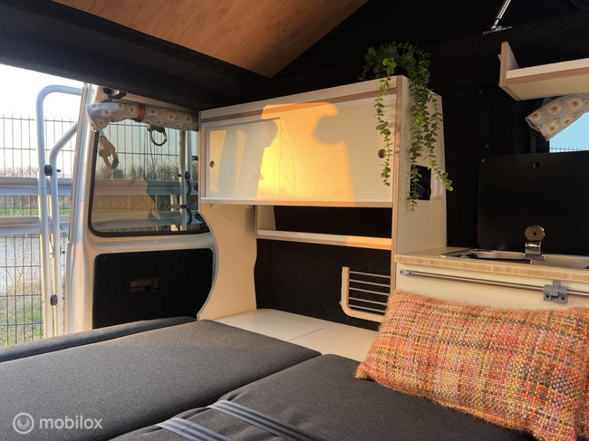 Volkswagen T6 Florida buscamper L1H1 2016 4 peroons foto: 7