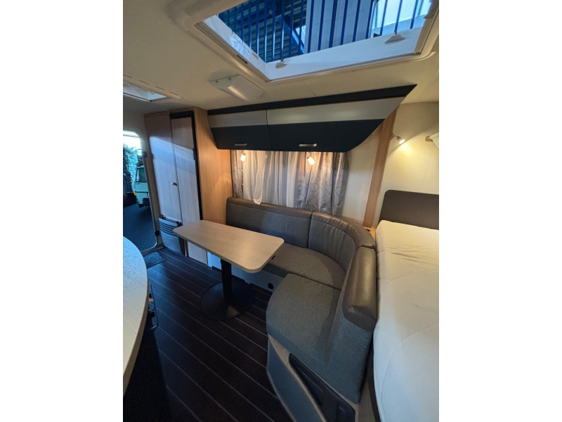 Knaus Sport and Fun 480 QL Mover Cassette awning photo: 8