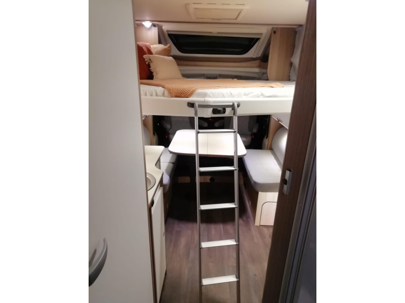 Carado T459 , solair en dubbele airco  foto: 17