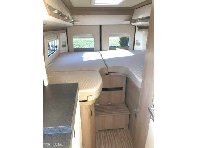 Carthago Malibu 640 Charming GT-Sky-View 160-PK Euro6 Buscamper con camas individuales &iexcl;Excelente estado! foto: 6