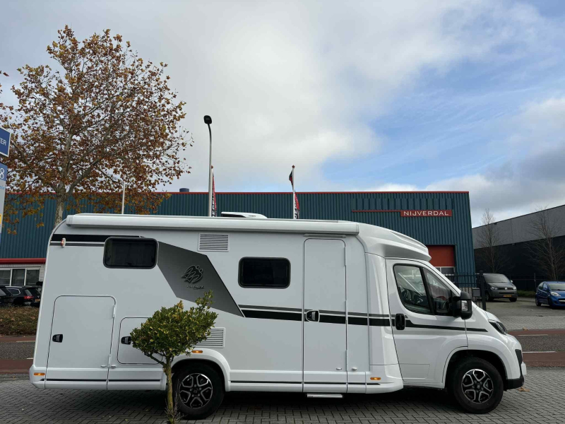 Knaus L!ve Ti 650 MEG Platium Selection  foto: 1