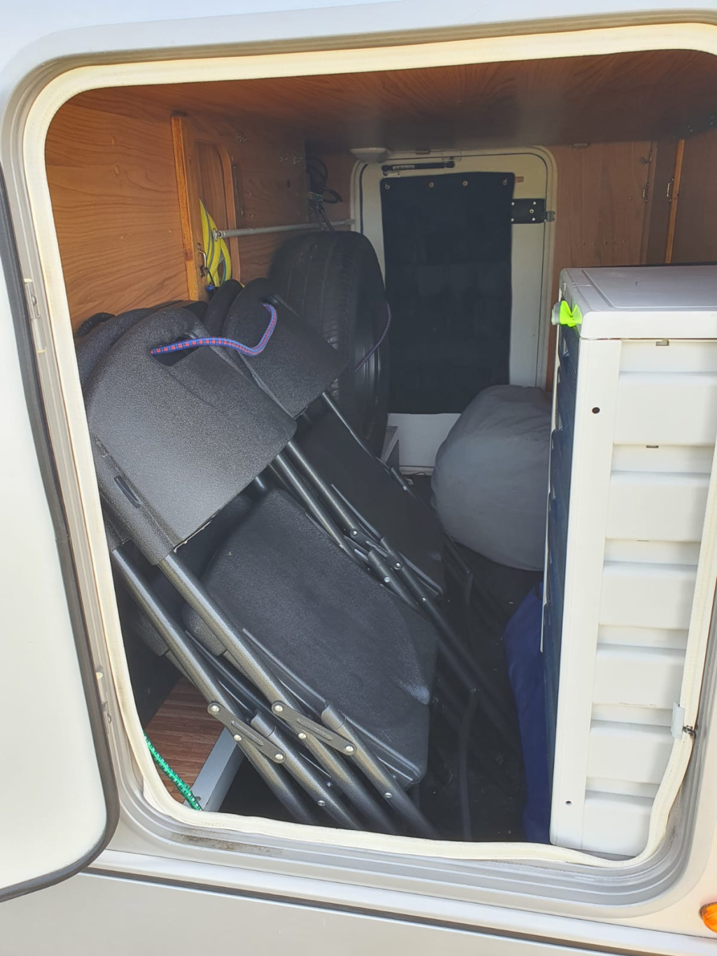 Fiat Ducato Bürstner Aviano i 650, 2 zonnepanelen Cruisecontrol Dakairco foto: 17